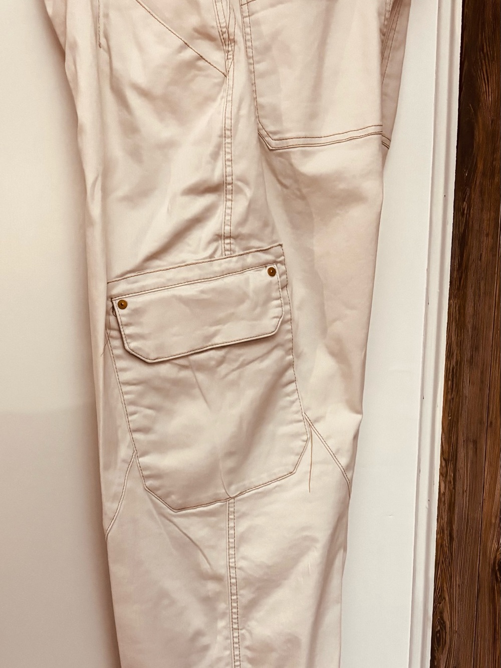 Democracy womens Cargo Pants in Cream